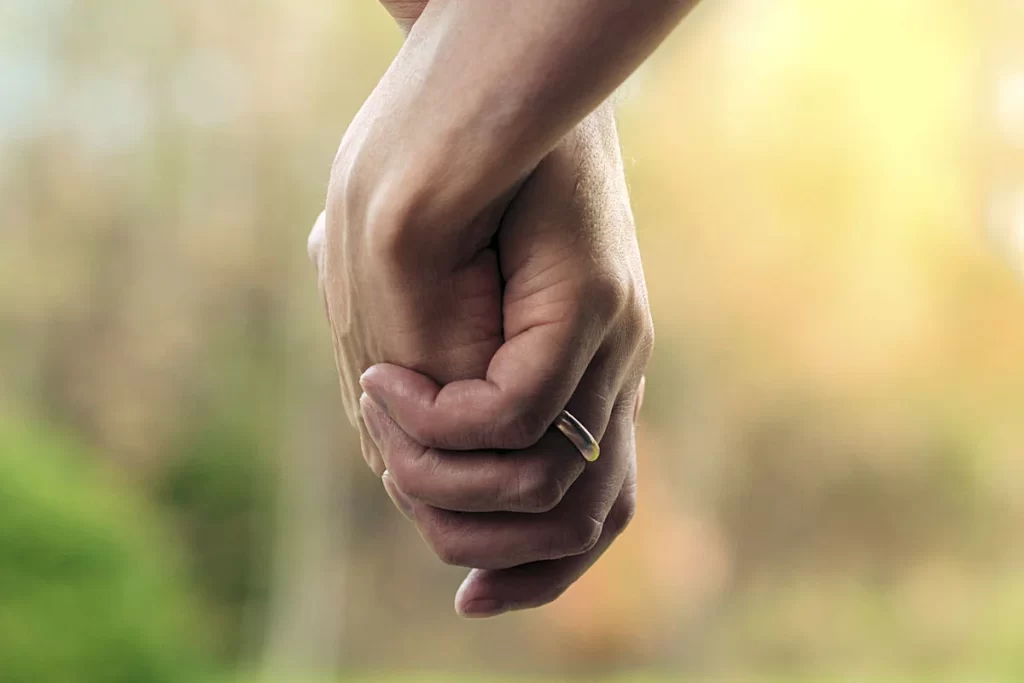 Oración de protección para mi esposo: guía y ejemplos